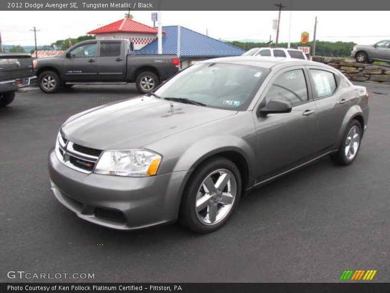 Front 3/4 View of 2012 Avenger SE
