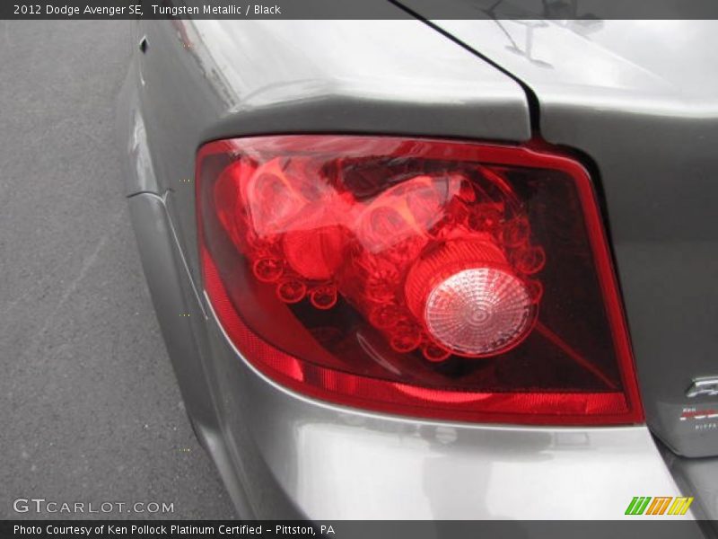 Tungsten Metallic / Black 2012 Dodge Avenger SE