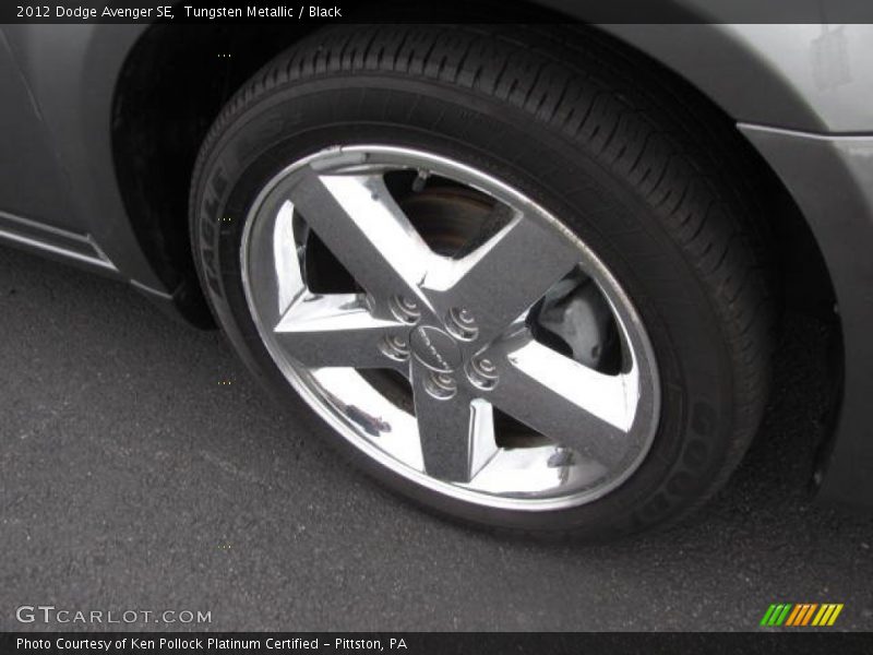 Tungsten Metallic / Black 2012 Dodge Avenger SE