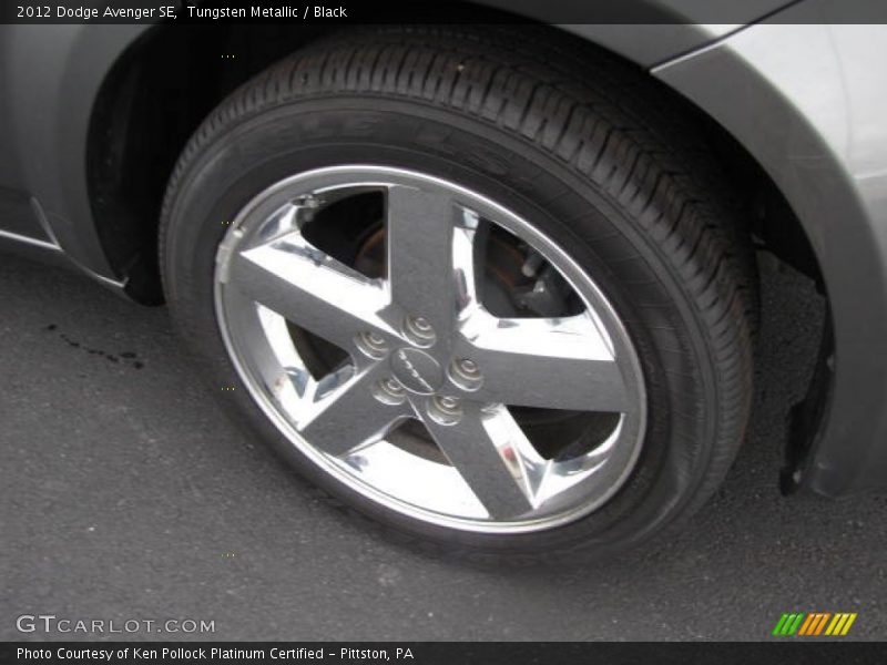 Tungsten Metallic / Black 2012 Dodge Avenger SE