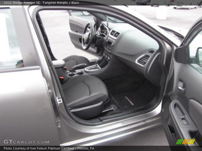 Tungsten Metallic / Black 2012 Dodge Avenger SE