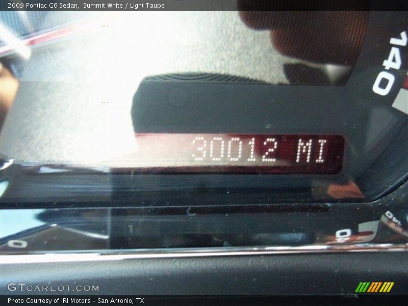 Summit White / Light Taupe 2009 Pontiac G6 Sedan