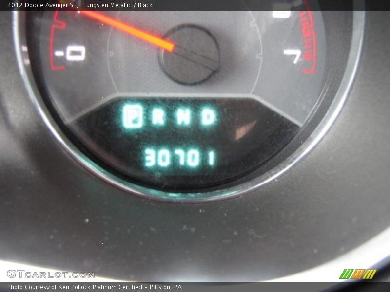 Tungsten Metallic / Black 2012 Dodge Avenger SE