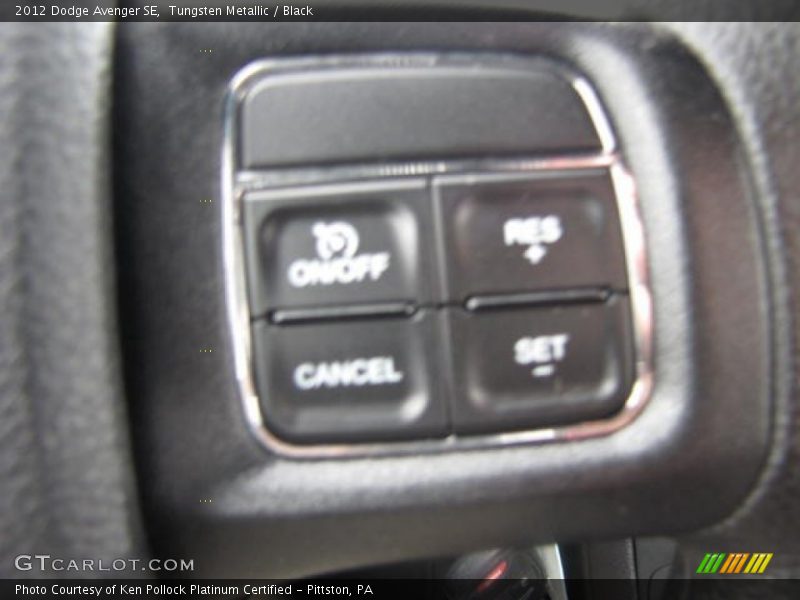 Tungsten Metallic / Black 2012 Dodge Avenger SE