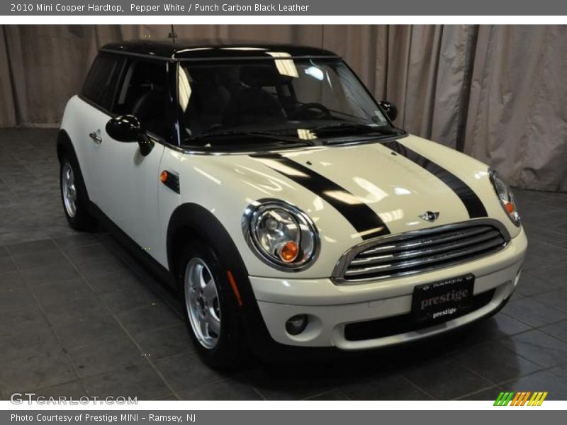 Pepper White / Punch Carbon Black Leather 2010 Mini Cooper Hardtop