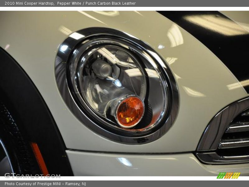 Pepper White / Punch Carbon Black Leather 2010 Mini Cooper Hardtop