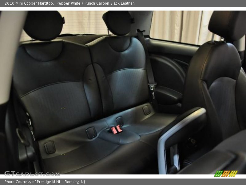 Pepper White / Punch Carbon Black Leather 2010 Mini Cooper Hardtop
