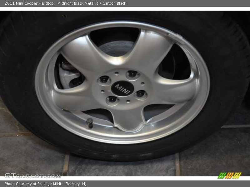 Midnight Black Metallic / Carbon Black 2011 Mini Cooper Hardtop