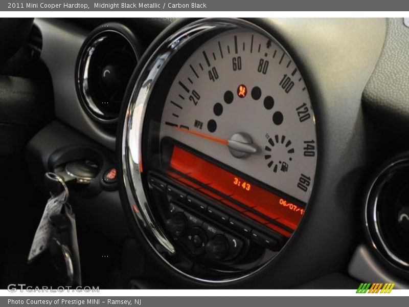 Midnight Black Metallic / Carbon Black 2011 Mini Cooper Hardtop