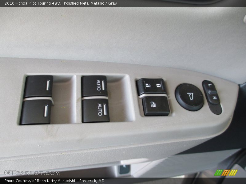 Polished Metal Metallic / Gray 2010 Honda Pilot Touring 4WD