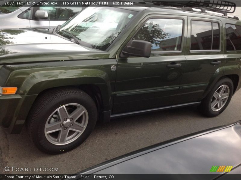 Jeep Green Metallic / Pastel Pebble Beige 2007 Jeep Patriot Limited 4x4