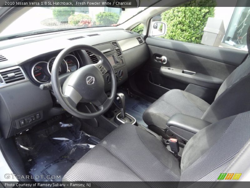 Fresh Powder White / Charcoal 2010 Nissan Versa 1.8 SL Hatchback
