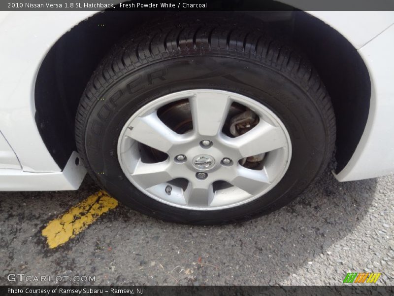 Fresh Powder White / Charcoal 2010 Nissan Versa 1.8 SL Hatchback