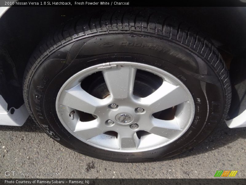 Fresh Powder White / Charcoal 2010 Nissan Versa 1.8 SL Hatchback