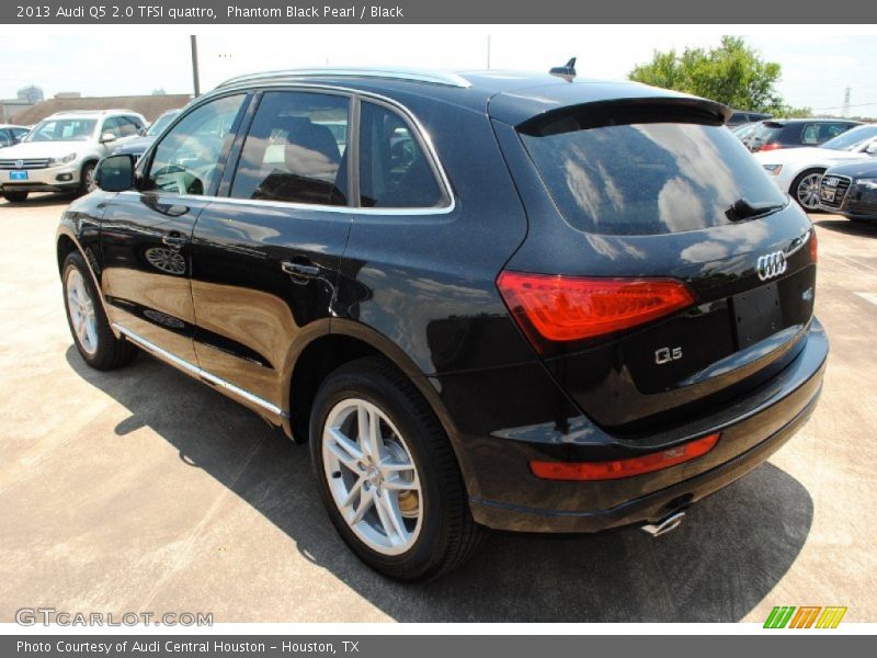 Phantom Black Pearl / Black 2013 Audi Q5 2.0 TFSI quattro