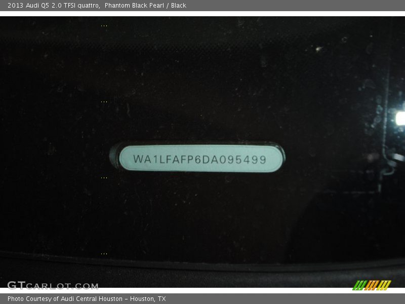 Phantom Black Pearl / Black 2013 Audi Q5 2.0 TFSI quattro
