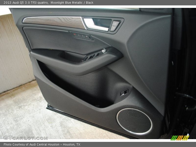 Moonlight Blue Metallic / Black 2013 Audi Q5 3.0 TFSI quattro