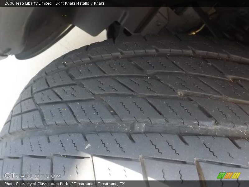 Light Khaki Metallic / Khaki 2006 Jeep Liberty Limited