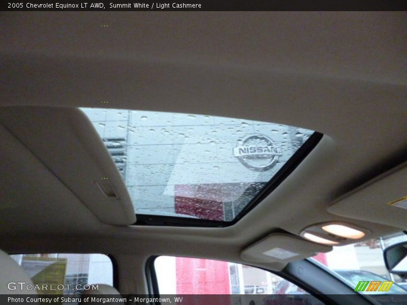 Summit White / Light Cashmere 2005 Chevrolet Equinox LT AWD