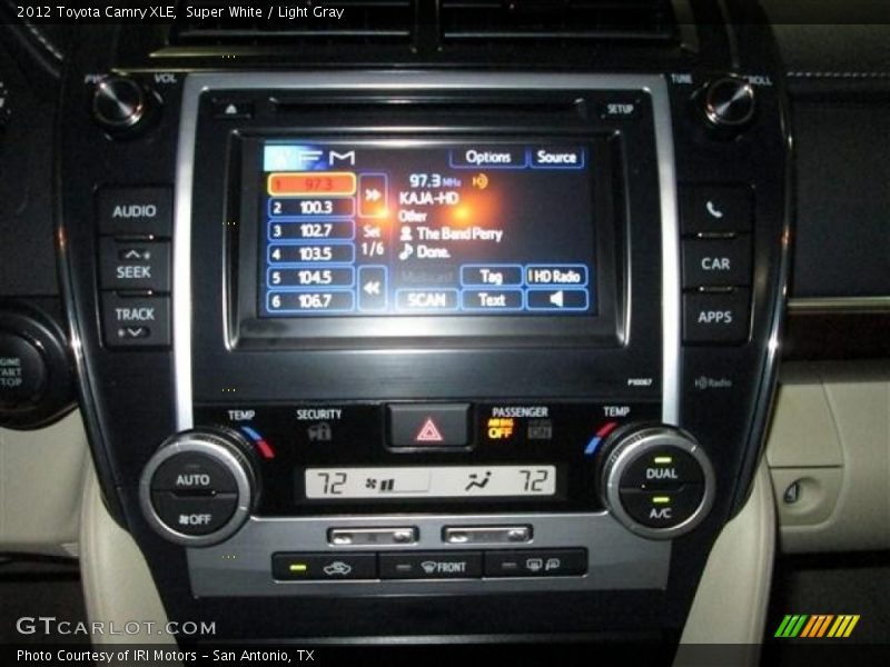 Super White / Light Gray 2012 Toyota Camry XLE