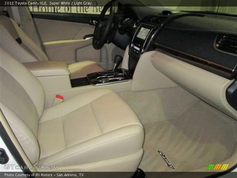 Super White / Light Gray 2012 Toyota Camry XLE