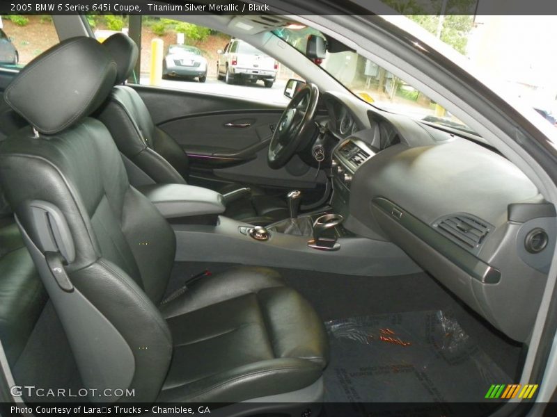 Front Seat of 2005 6 Series 645i Coupe
