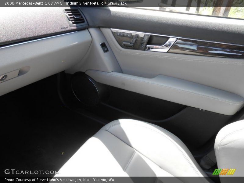 Iridium Silver Metallic / Grey/Black 2008 Mercedes-Benz C 63 AMG
