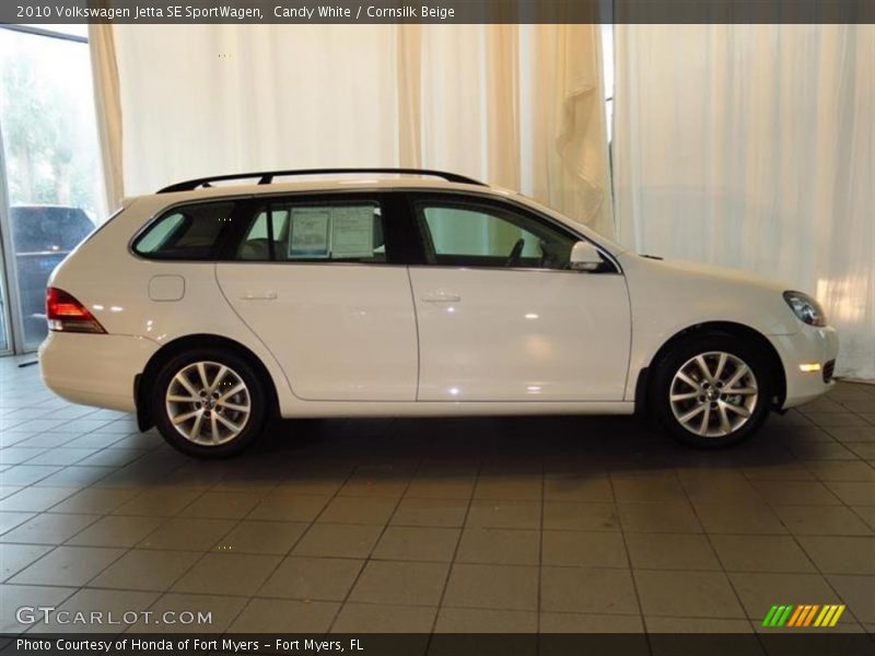 Candy White / Cornsilk Beige 2010 Volkswagen Jetta SE SportWagen