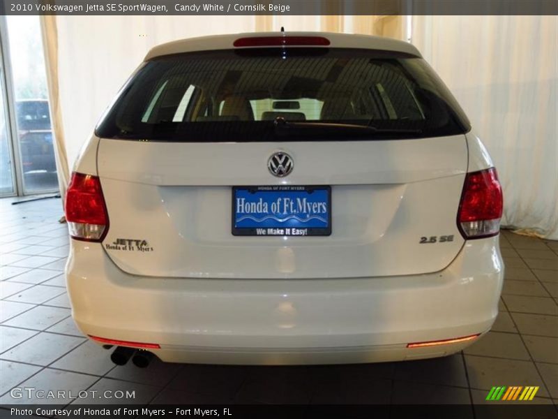 Candy White / Cornsilk Beige 2010 Volkswagen Jetta SE SportWagen