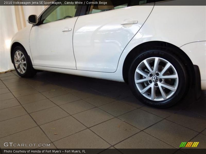 Candy White / Cornsilk Beige 2010 Volkswagen Jetta SE SportWagen