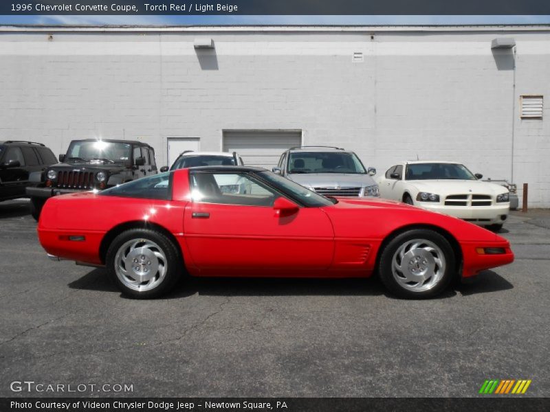 Torch Red / Light Beige 1996 Chevrolet Corvette Coupe