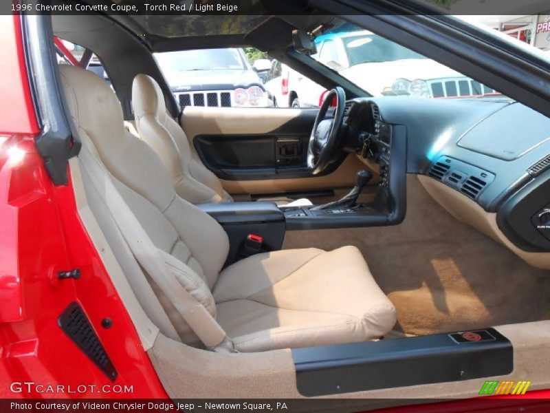 Torch Red / Light Beige 1996 Chevrolet Corvette Coupe
