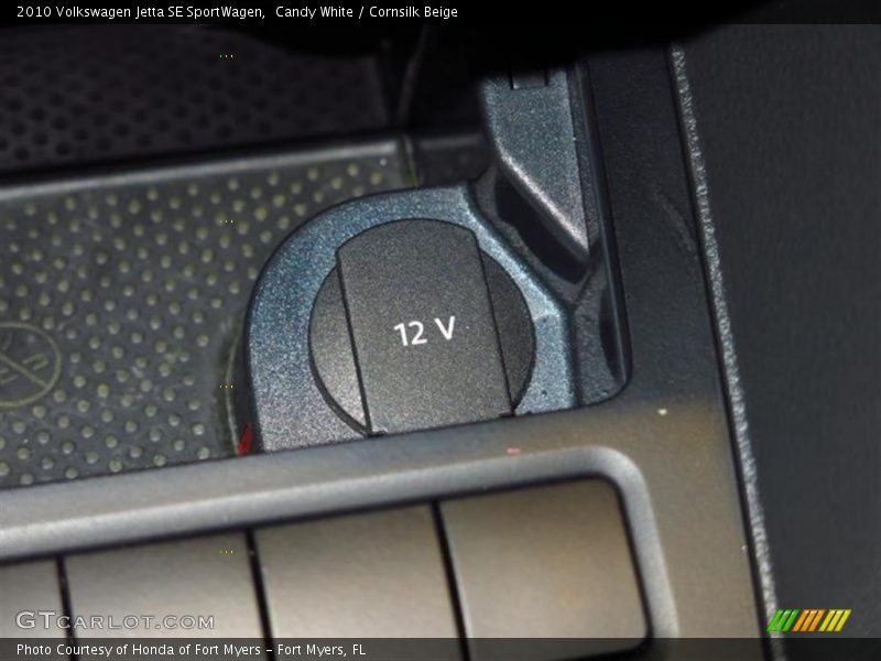 Candy White / Cornsilk Beige 2010 Volkswagen Jetta SE SportWagen