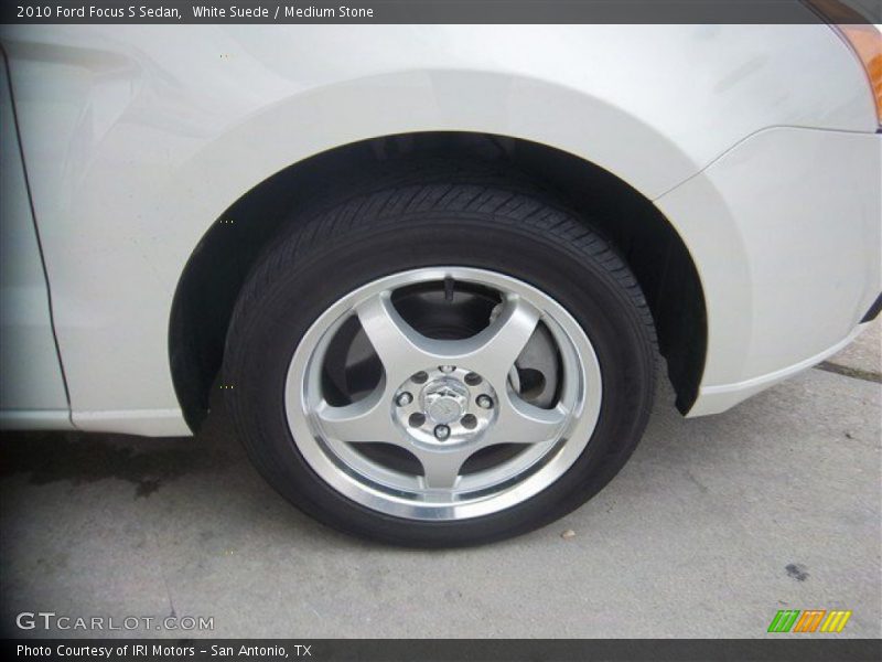 White Suede / Medium Stone 2010 Ford Focus S Sedan