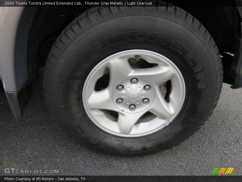 Thunder Gray Metallic / Light Charcoal 2000 Toyota Tundra Limited Extended Cab