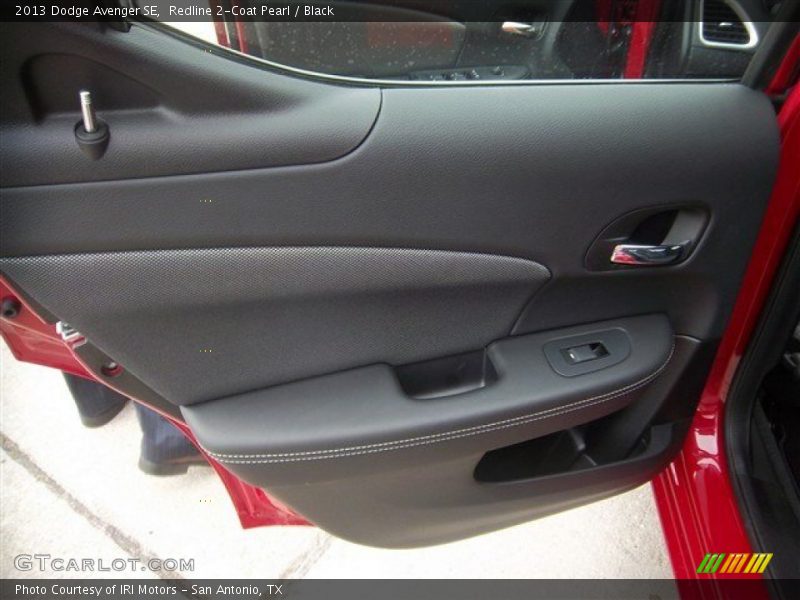 Redline 2-Coat Pearl / Black 2013 Dodge Avenger SE