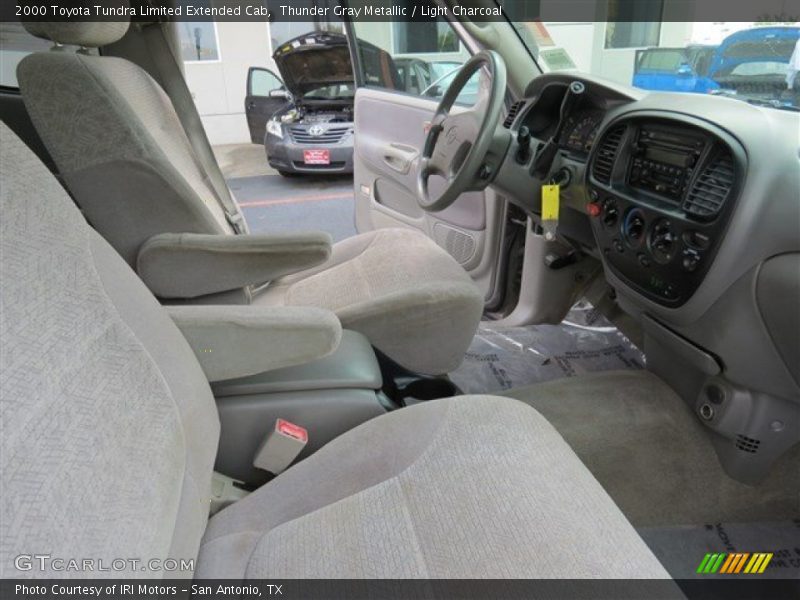 Thunder Gray Metallic / Light Charcoal 2000 Toyota Tundra Limited Extended Cab