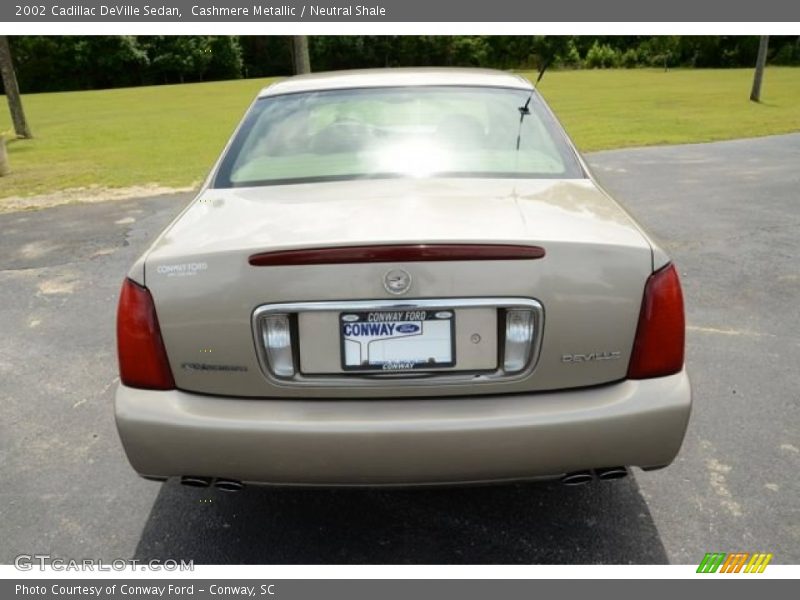 Cashmere Metallic / Neutral Shale 2002 Cadillac DeVille Sedan