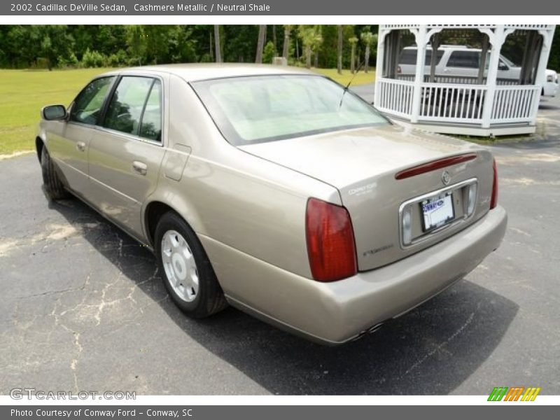 Cashmere Metallic / Neutral Shale 2002 Cadillac DeVille Sedan