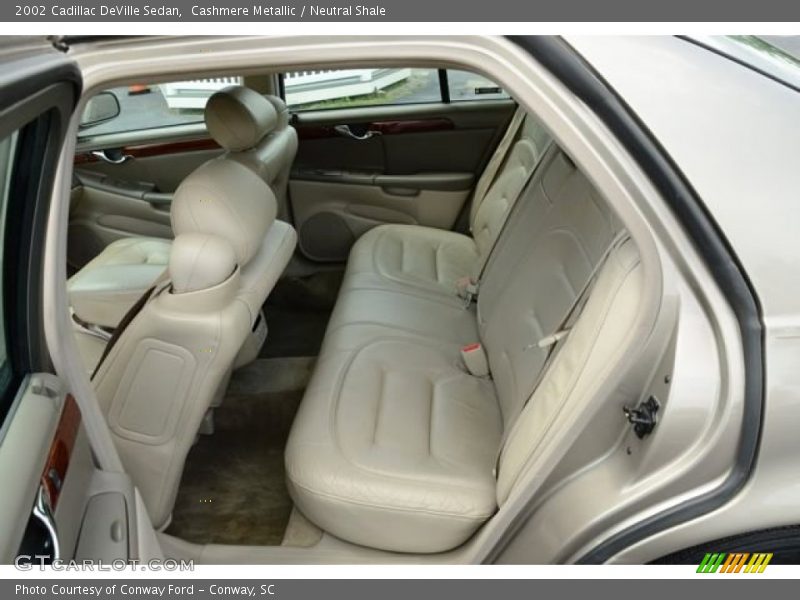 Cashmere Metallic / Neutral Shale 2002 Cadillac DeVille Sedan