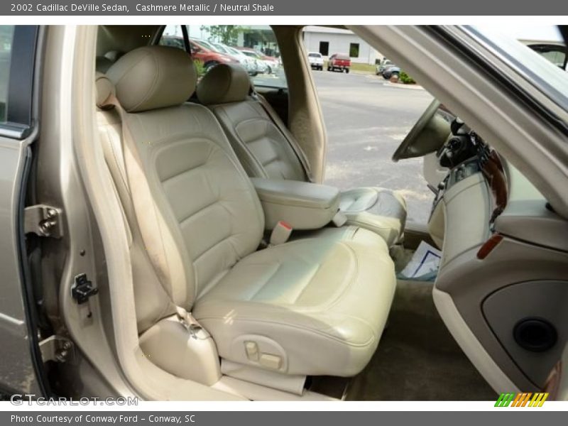 Cashmere Metallic / Neutral Shale 2002 Cadillac DeVille Sedan