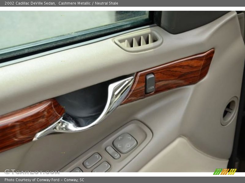 Cashmere Metallic / Neutral Shale 2002 Cadillac DeVille Sedan