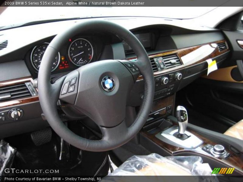 Alpine White / Natural Brown Dakota Leather 2009 BMW 5 Series 535xi Sedan