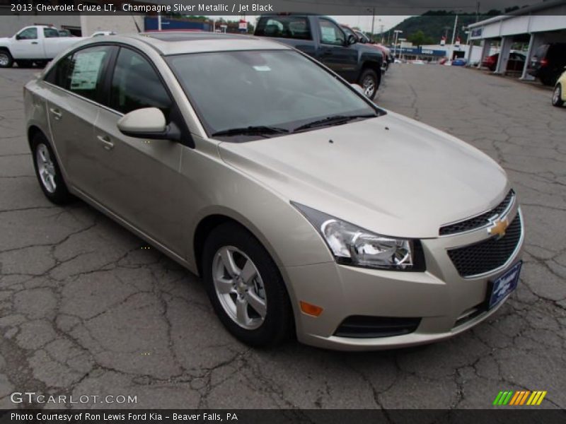 Champagne Silver Metallic / Jet Black 2013 Chevrolet Cruze LT