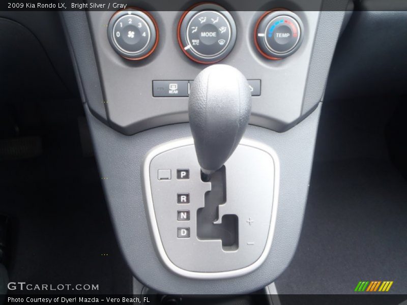 Bright Silver / Gray 2009 Kia Rondo LX