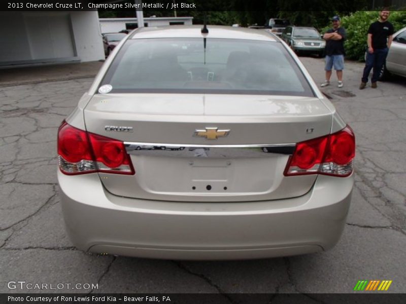 Champagne Silver Metallic / Jet Black 2013 Chevrolet Cruze LT