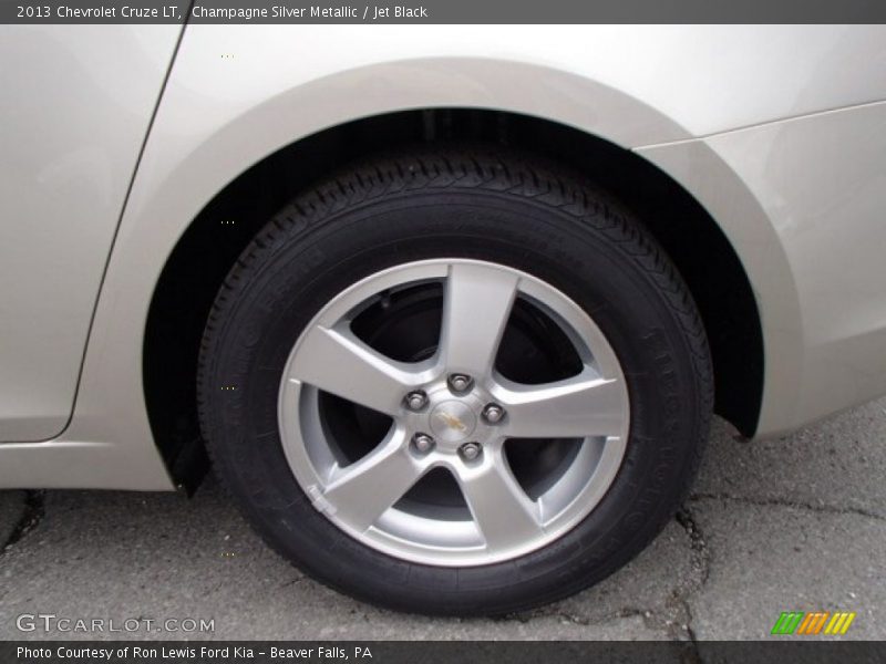 Champagne Silver Metallic / Jet Black 2013 Chevrolet Cruze LT