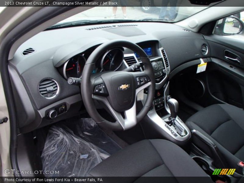 Champagne Silver Metallic / Jet Black 2013 Chevrolet Cruze LT
