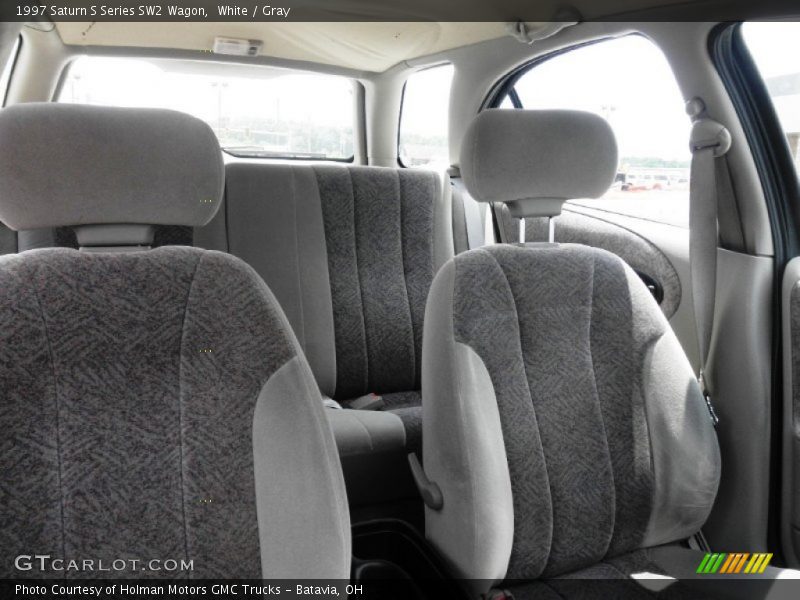 White / Gray 1997 Saturn S Series SW2 Wagon