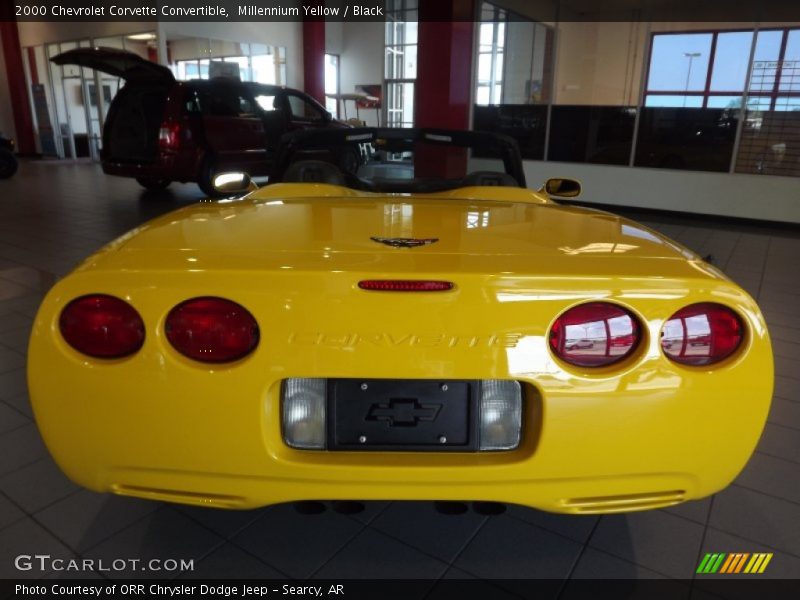 Millennium Yellow / Black 2000 Chevrolet Corvette Convertible